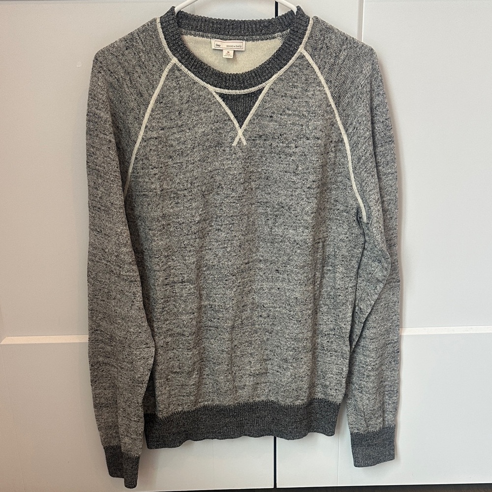 GAP Men's Heather Gray Crewneck Sweater
